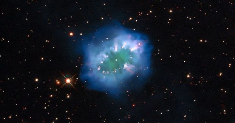 NASA shares extraordinary image of 'cosmic jewelry' 15,000 light years away from Earth - Vimarsana News
